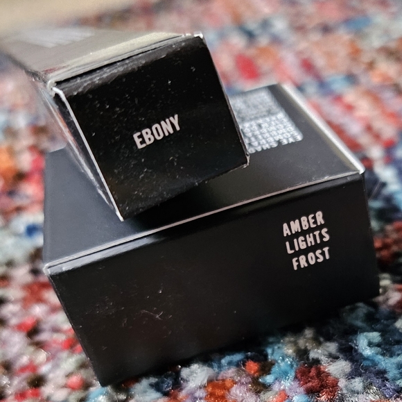 MAC makeup bundle - Picture 3 of 3